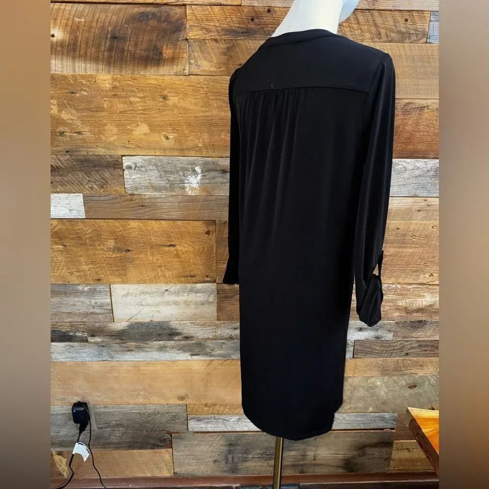 Michael Kors Black V-neck Long roll Sleeve Dress with Silver eyelet Details Sz M - Picture 10 of 12